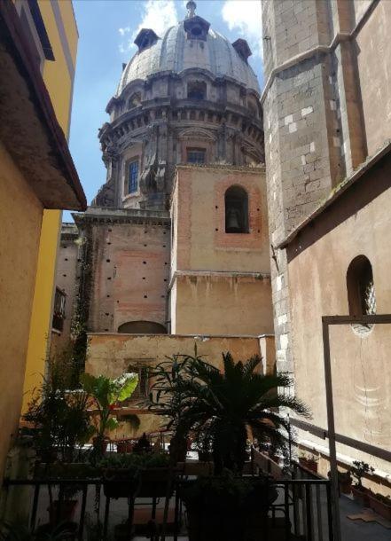 Otto Di Denari Napels